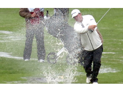 ゴルフ雨具は常備しておくべき オススメのゴルフレインコート スイングマン